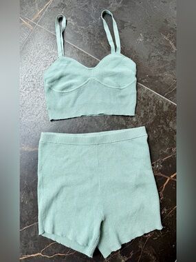 Undiz Ribbed Knit Bralette Bandeau Crop Top Sage Mint Green Adjustable Straps M